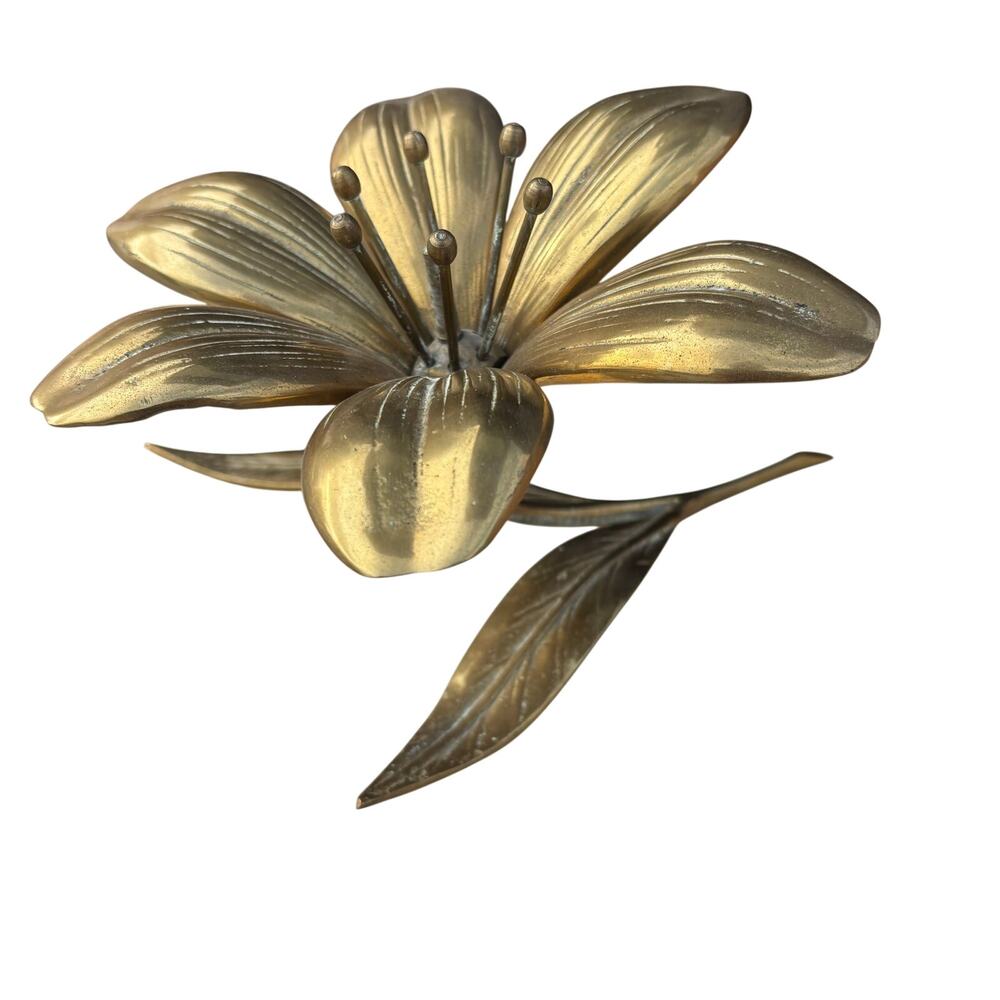 Vintage Hollywood Regency MCM Brass Flower Ashtray 6 Removable Petal Trays